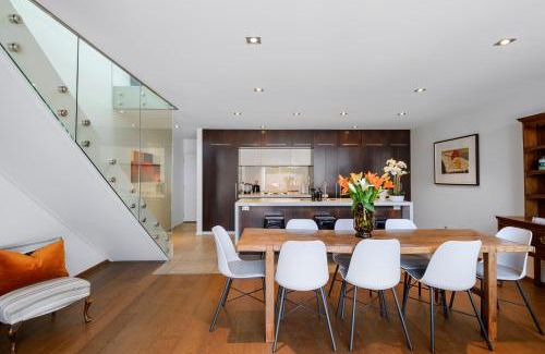 Saint Albans Casa | Holly Road Executive Townhouse