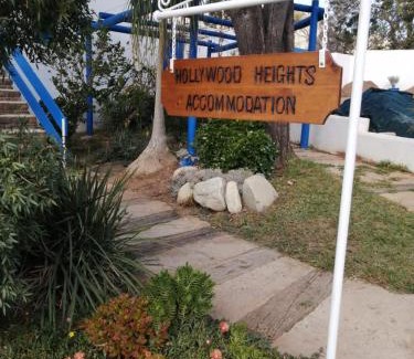 Barrydale Apartamento | Hollywood Heights