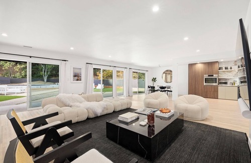 The Bird Streets Casa | Hollywood Hills Haven withnLuxurious Pool