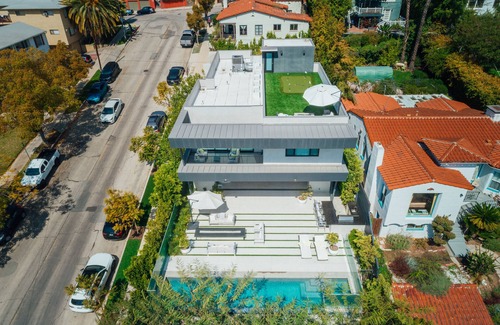 Los Feliz Casa | Obra maestra arquitectónica a estrenar Villa Los Feliz Griffith Park