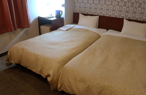 Naka Ward Hotel | Hollywood Twin Room Smoking King Size Speci / Hamamatsu Shizuoka