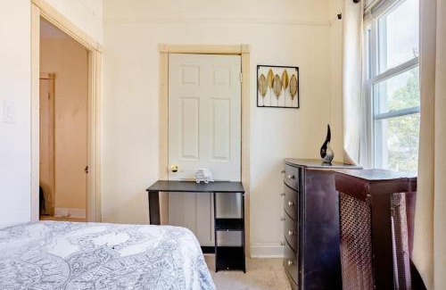 East Orange Casa | Hollywood