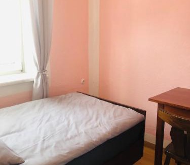 Engelhartszell Cama Y Desayuno | Holmes Café & Pension