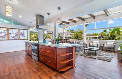 Portlock Casa | NOVEDAD en el mercado * 15% de descuento en estancias ahora-6/14 * - Frente a la marina con jacuzzi privado