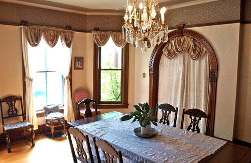 Revelstoke Cama Y Desayuno | Holten Heritage House