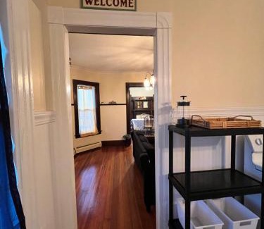 Holyoke Apartamento | Holyoke House Oasis - Calm Trips