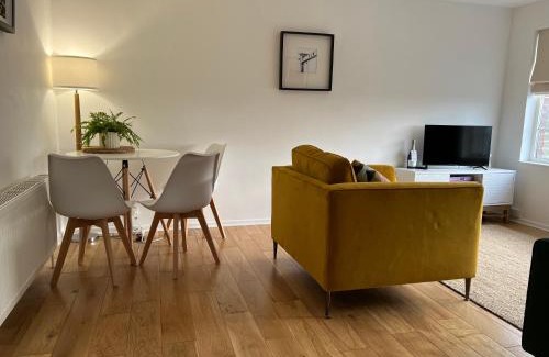 Holywood Apartamento | Holywood Halt