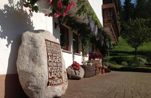 Triberg im Schwarzwald Apartamento | Holzbildhauerei Kammerer