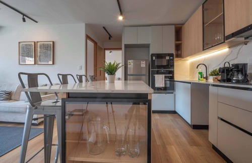 El Golf Apartamento | HOM | El Golf - Costanera Center 5PAX Las Condes