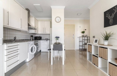 Las Palmas de Gran Canaria Apartamento | Home2Book Urban Stay Terrace with pool, Las Palmas