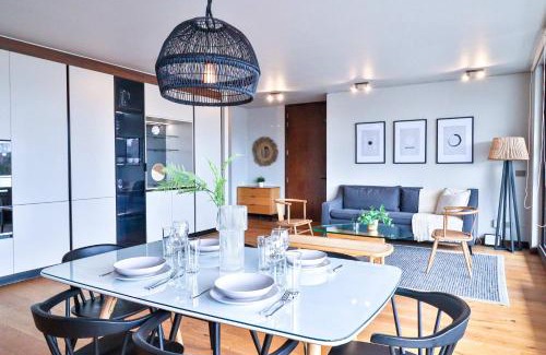 Vitacura Apartamento | HOM I 2D2B cerca al mall Parque Arauco con Parking AV103