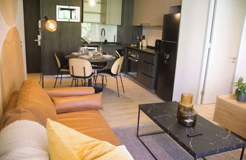 Apoquindo Apartamento | HOM I Depto 2D2B 4PAX Las Condes con Estacionamiento