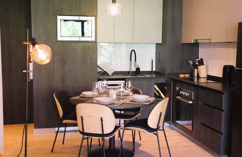 Apoquindo Apartamento | HOM I Depto 2D2B 4PAX Las Condes con Estacionamiento