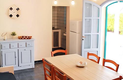 Capitolo Casa | Homerez - Casa encantadora con jardín en Monopoli