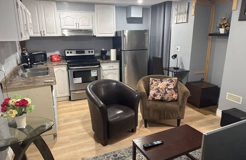 Woodstock Apartamento | Homa Away From Home - Lovely Basement Apartment