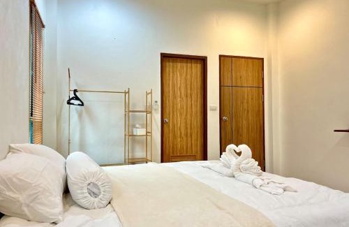 Ban Chang Casa | Home 2 bedroom Rayong long stay Phala Beach