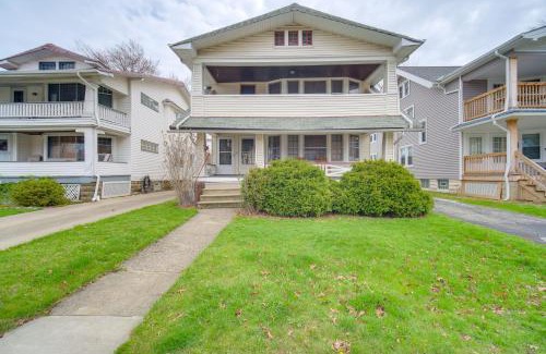 Lakewood Casa | Home 2 Mi to Lakewood Park and Solstice Steps!