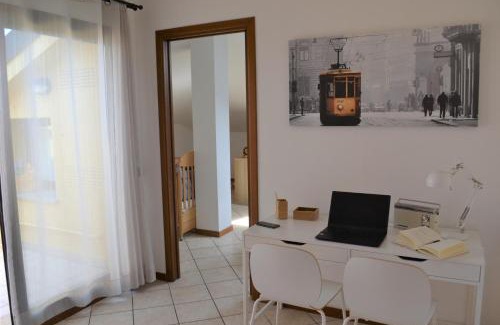 Giussano Apartamento | HOME 2020 - feel at home on business & on holiday!