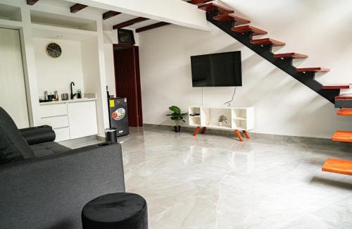 Escazu Cabina | home 333 loft 334