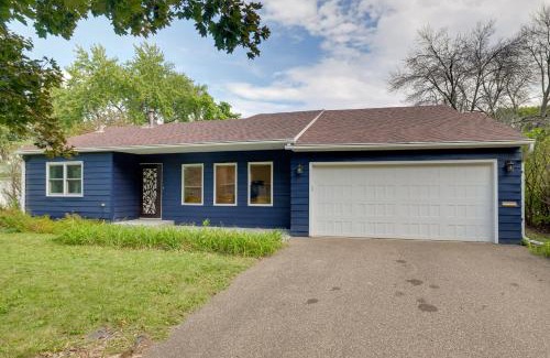 Golden Valley Casa | Home 8 Mi to Dtwn Minneapolis! Pet-Friendly Yard