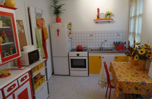 Ribeauville Casa | Hogar y jardín del animado marco de color aldeanos que viven listos