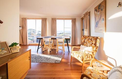 Devonport Casa | Home & Away at Coles Beach