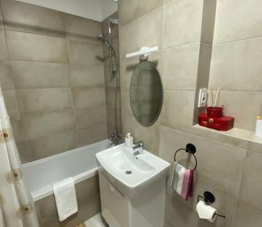 Bistrita Apartamento | Home Away Bistrița
