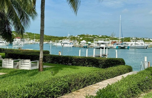 New Braunfels Condominio | Home Away From Home Luxury 1-bedroom Pool View Condo at Turtle Cove Marina