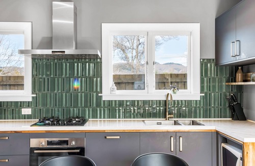 Somerfield Casa | Home away from home close to everything. Pet friendly.