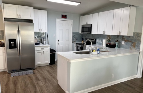 Riverview Casa | Home Away from Home! 18 min. from Jax Airport and 14 min. from Everbank Stadium