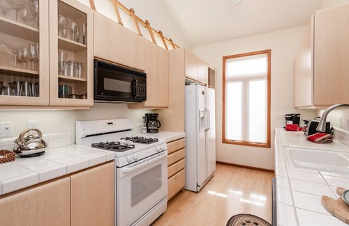 Mammoth Lakes Condominio | Hogar lejos del hogar en Snowcreek V Resort