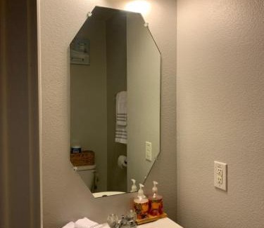 Kingwood Casa | Home Away From Home 10-minutes IAH airport-Hospital-malls-Restaurants