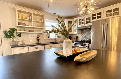 Green Hills Casa | Home Away From Home (5 miles to downtown)