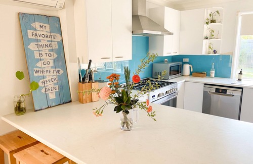Pottsville Casa | Family friendly beach house - 7 mins walk from town, beach, creek!