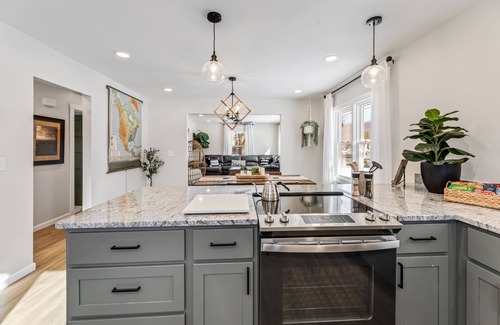 La Crosse Casa | Home away from home! Beautiful house all to you!