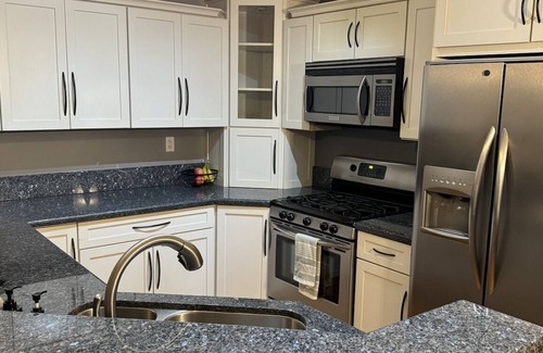 Serra Mesa Casa | Home away from Home located in the center of San Diego