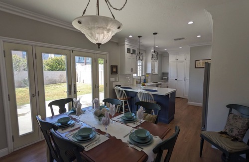 Cypress Casa | Home away from home near Disneyland, Knott's Berry Farm, the beach, LA!