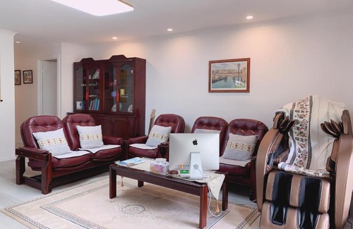 Ashmore Casa | Home Away From Home-(Room1&2)