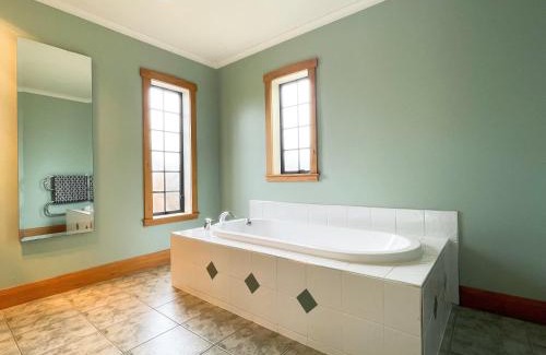 Rototuna Casa | Home away from home, sought after Rototuna