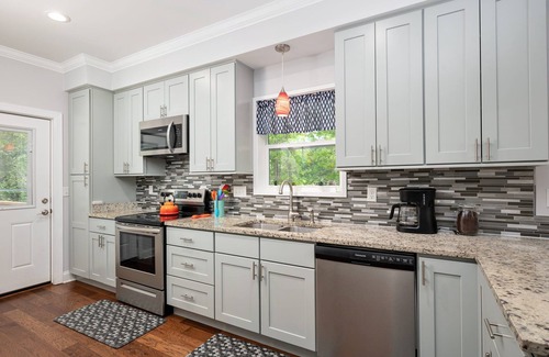 Woodfin Casa | Home away from home to be with friends and family!
