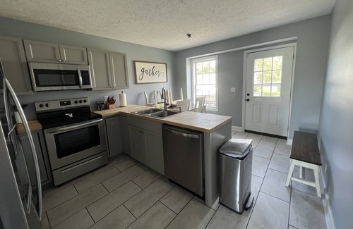 Clarksville Casa | Home away from home 37042