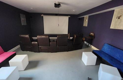 Fairburn Casa | Home Away From Home