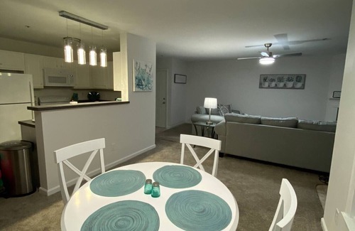 High Point Condominio | HOME AWAY FROM HOME- 2 Miles From HPU & Fnt Market!