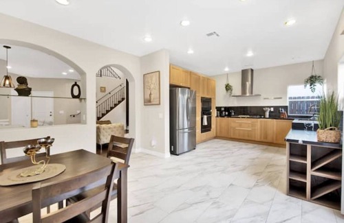 North Hollywood Casa | Home Away from Home