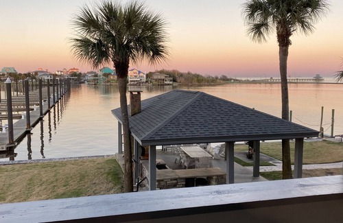 Port Arthur Condominio | Home away from home... with a view!!!