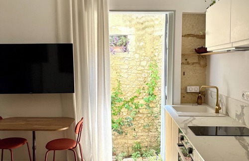 Gares Apartamento | Home Chic Home - Les Suites de La Comédie - Suite4