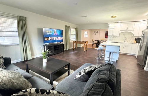 St. Petersburg - Clearwater Casa | Home Close to Saint Pete Pier new Spacious