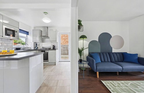 Royal Leamington Spa Casa | Home from home, 3 bed, sleeps 6 free parking and WiFi