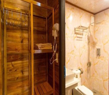 Co To Casa | Home Hotel - sát biển - Cô Tô -Có xe đưa dón