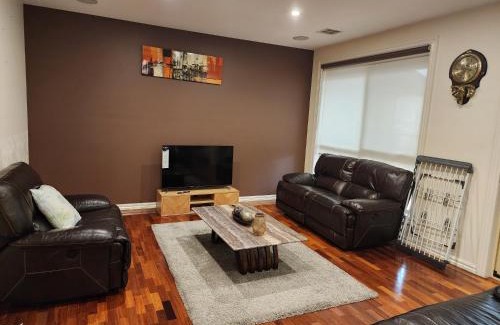 Greenvale Casa | Home in Greenvale, Victoria
